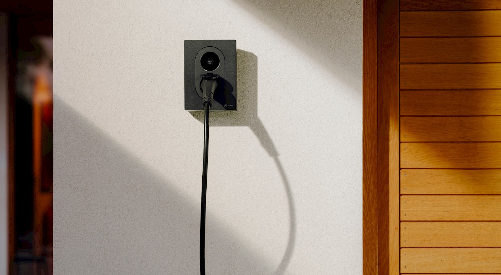 Waar moet ik rekening mee houden wanneer ik een laadpaal thuis wil laten installeren?